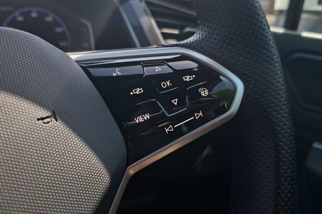 VOLKSWAGEN Tiguan Photo 17