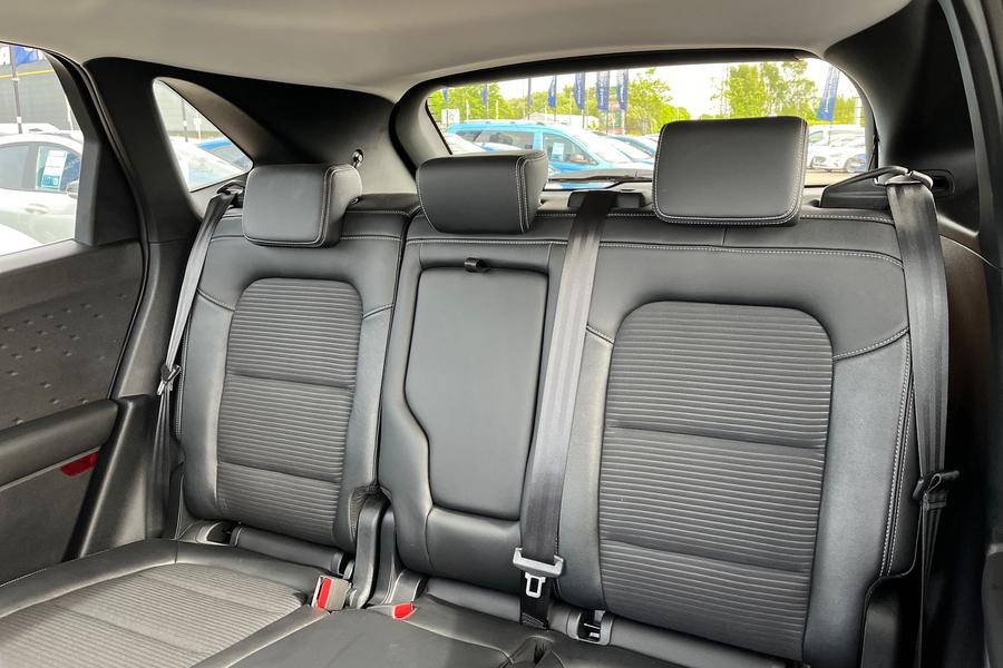 Ford Kuga Photo autoimg-d89e8abcba407528aacee1e28bafb14993239e8c.jpg