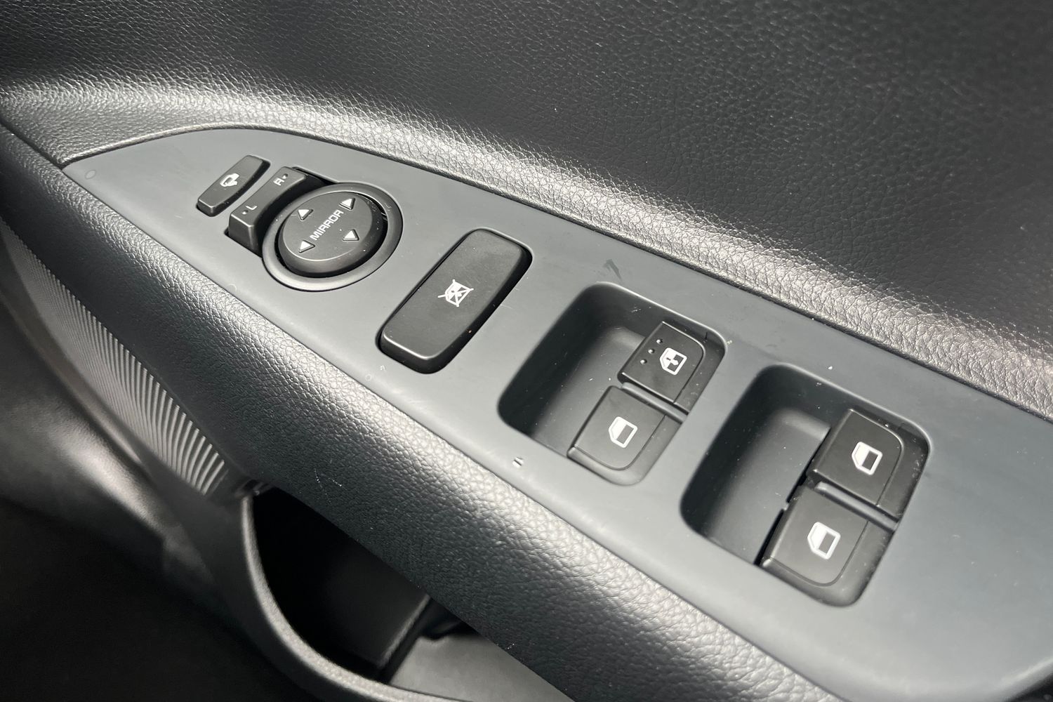 Kia STONIC Photo 15