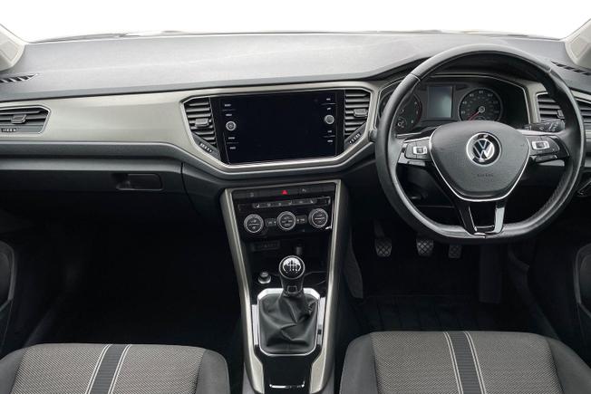 Volkswagen T-Roc Photo 10