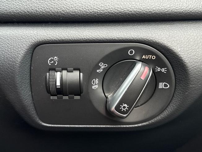 AUDI Q3 Photo 36
