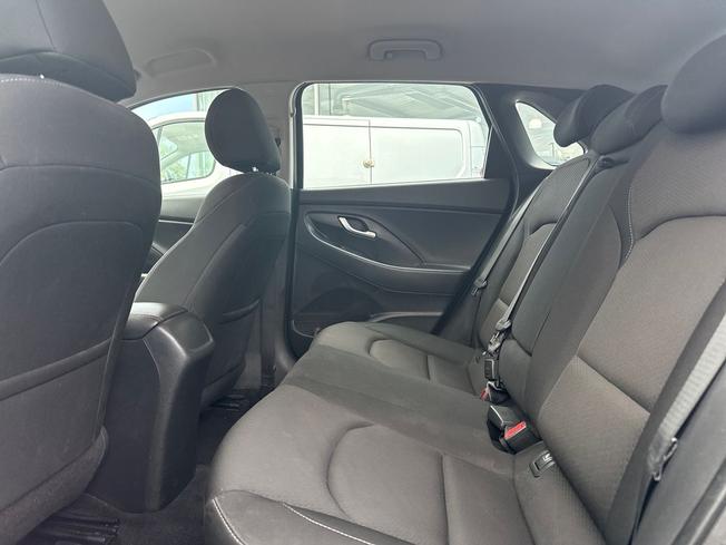 HYUNDAI i30 Photo 43