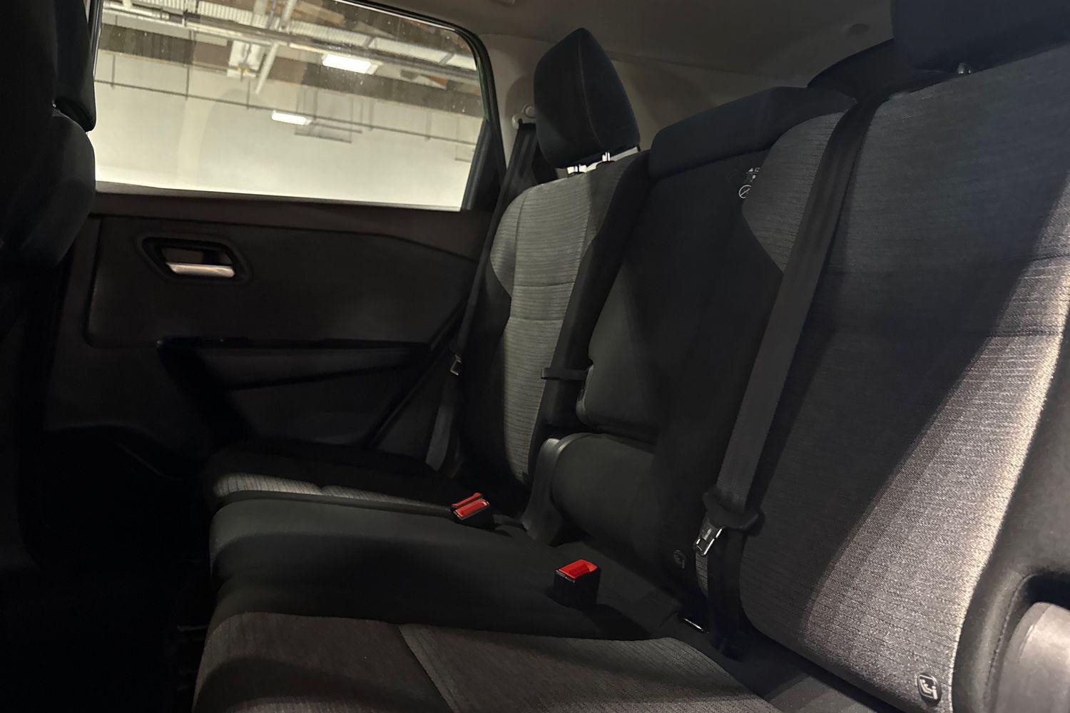 Nissan X-TRAIL Photo 19