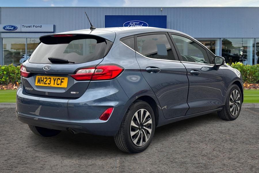 Ford FIESTA Photo autoimg-d8aad1bde9eab769e2f4cd670b27bba47c06e8ec.jpg