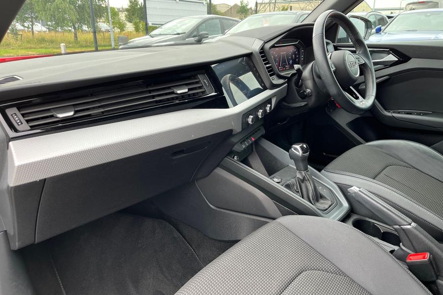 Audi A1 Photo autoimg-d8ab179cf8372c16abd668cc02efed1c286b3ad4.jpg