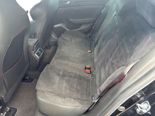Renault MEGANE Photo autoimg-d8ab8e3effd4aee3a6b1f96703bce1e0a1ca11b7.jpg