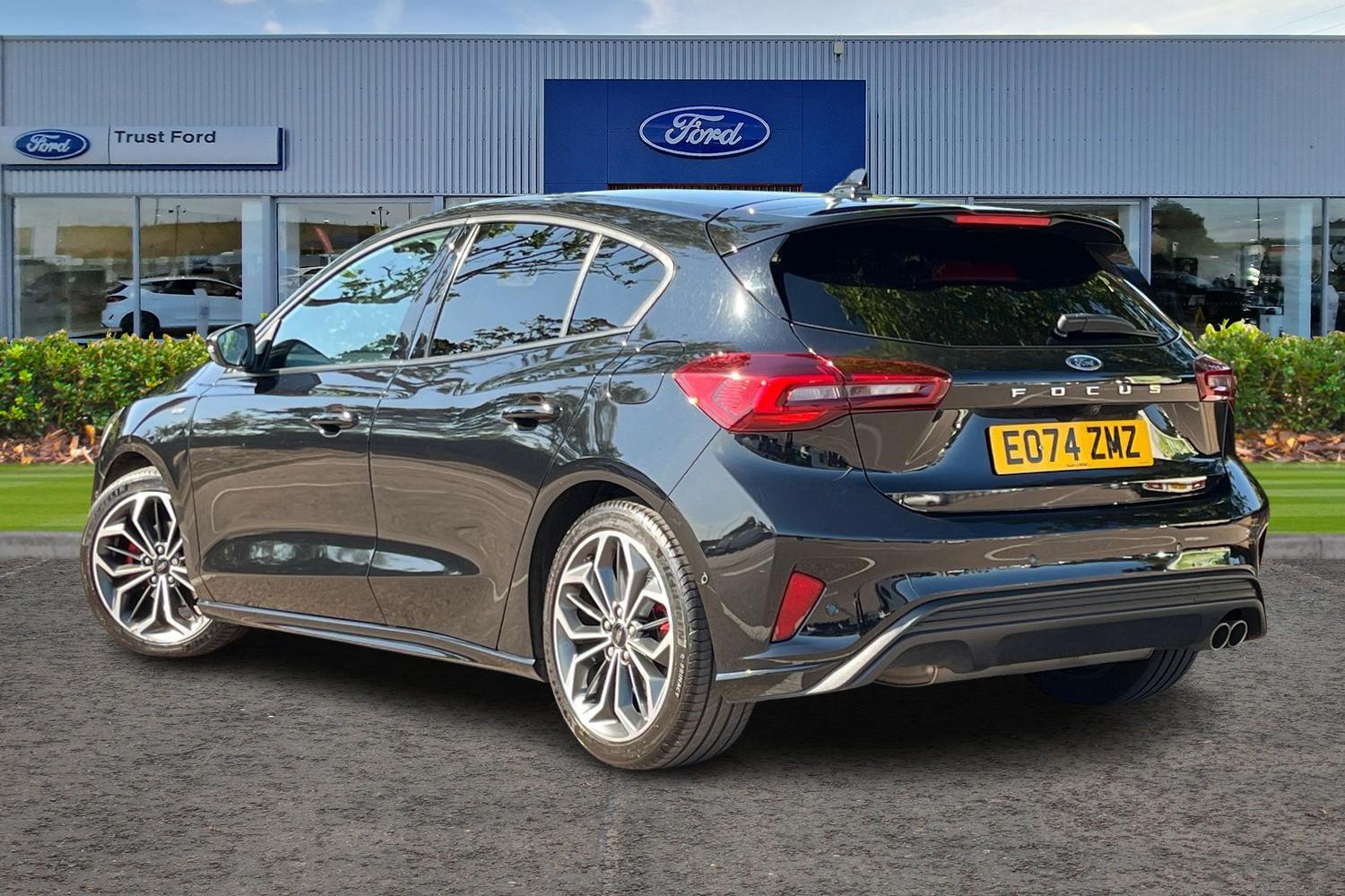 Ford Focus Photo 1