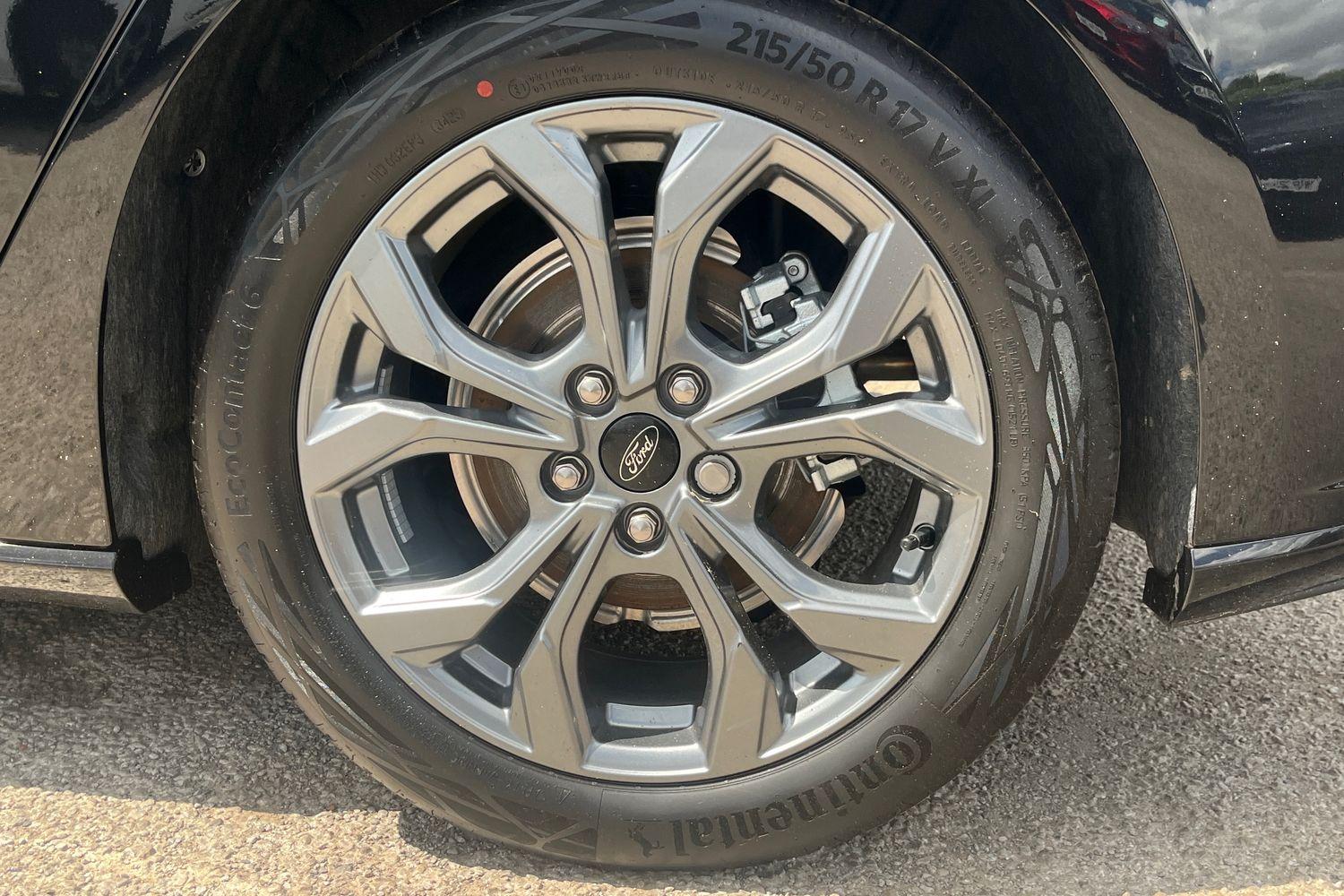 Ford FOCUS Photo 27