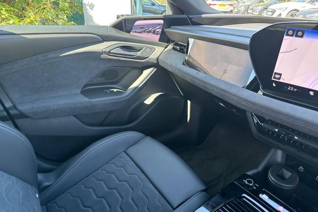 AUDI A6 E-Tron Sportback Photo 24