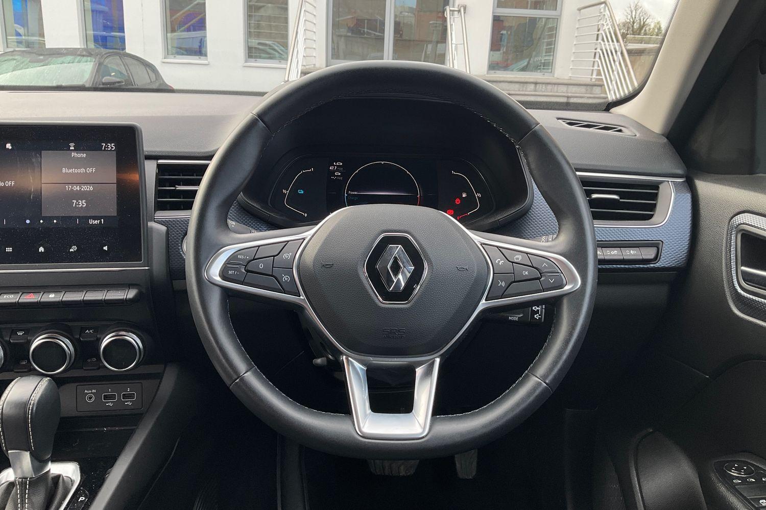 Renault ARKANA Photo 11