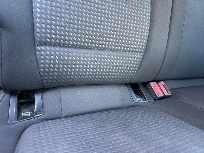 FORD FOCUS Photo 23