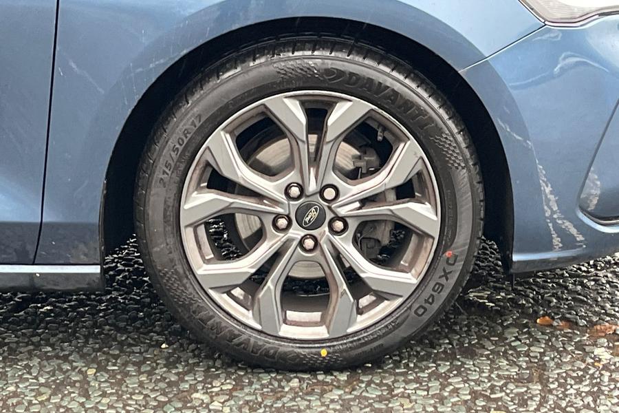 Ford FOCUS Photo autoimg-d8bec9d8eb67b185713be8be49124cffafffa84c.jpg