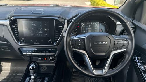 Isuzu D-Max Photo autoimg-d8bee5fcb1da8ef448bd745c03765820d84d365e.jpg