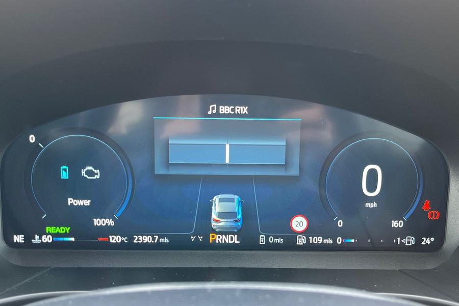 Ford KUGA Photo autoimg-d8c6778de8124984c0f29ffff5b97a7e766274b9.jpg
