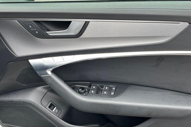 AUDI A6 Avant Photo 40