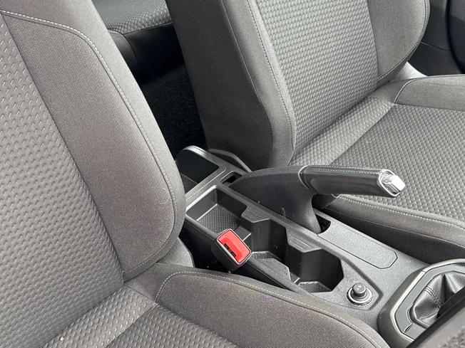 VOLKSWAGEN Polo Photo 46