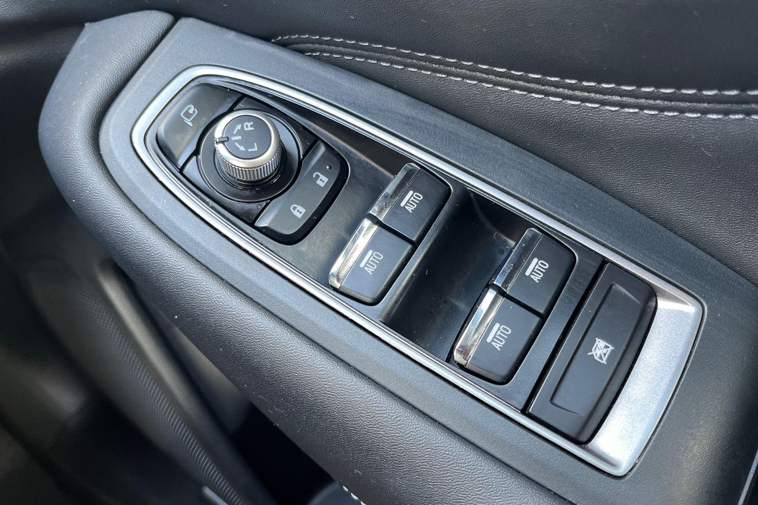 Subaru OUTBACK Photo 15