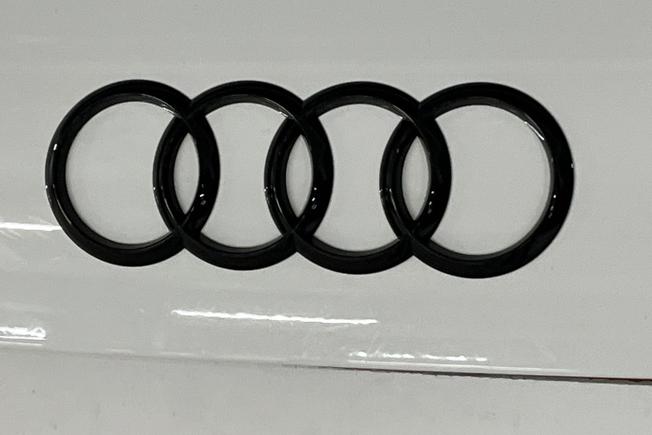 AUDI TT Photo 32