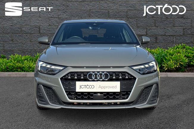 AUDI A1 Photo 8