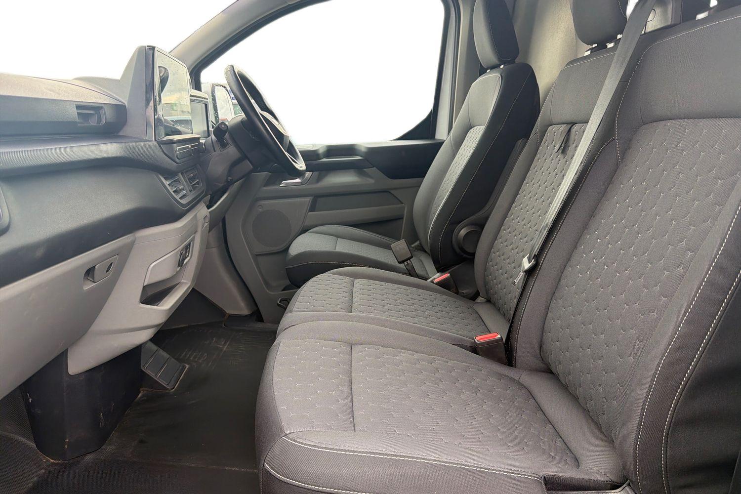 Ford TRANSIT CUSTOM Photo 9