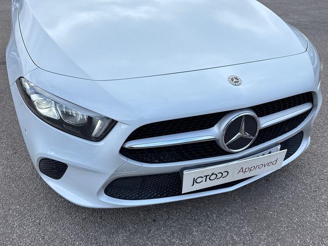 Mercedes-Benz A Class Photo 29