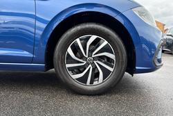 VOLKSWAGEN Polo Photo 5