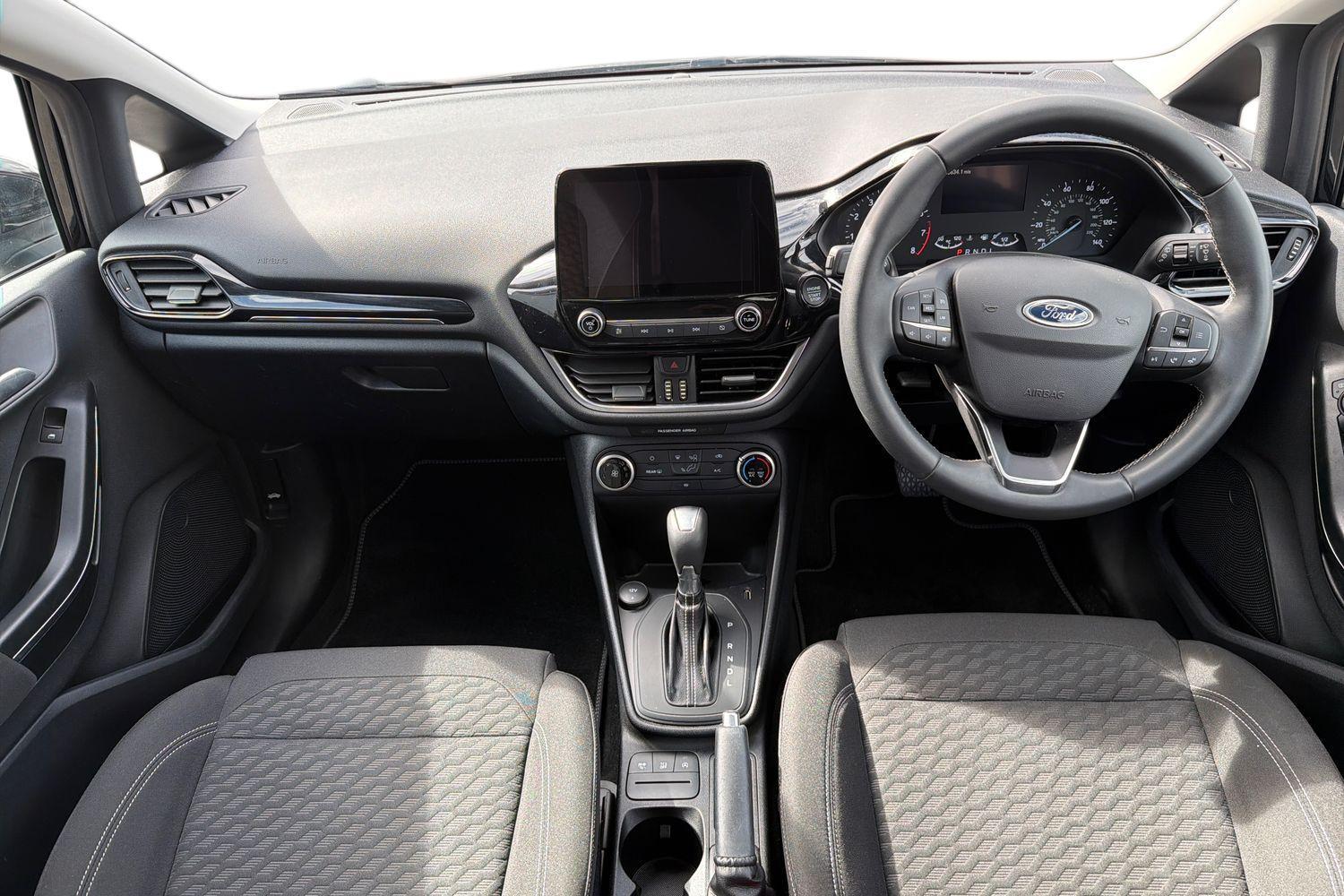 Ford FIESTA Photo 9