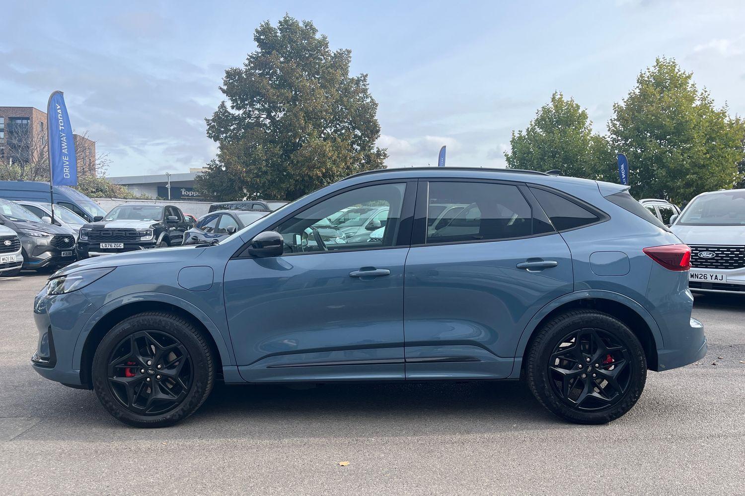 Ford KUGA Photo 31