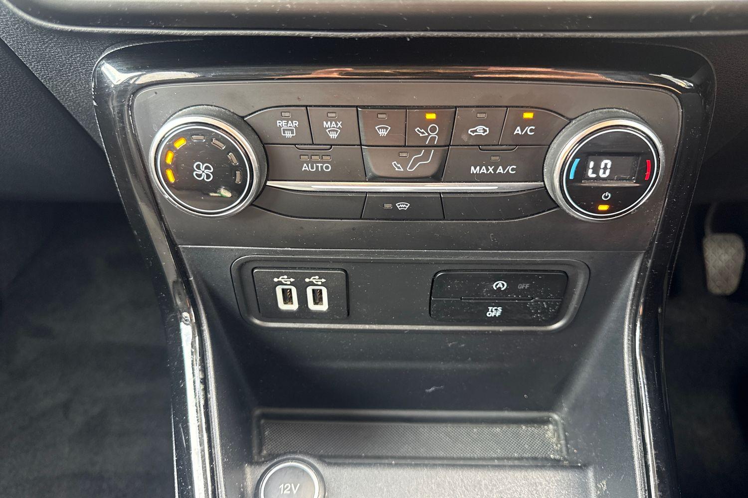 Ford ECOSPORT Photo 27