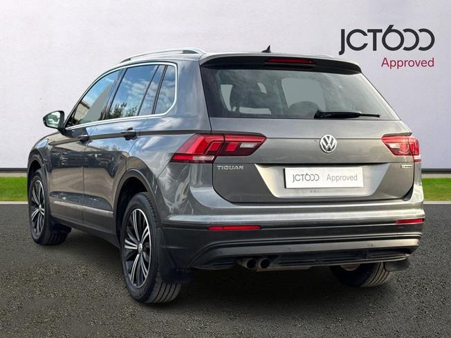VOLKSWAGEN Tiguan Photo 3