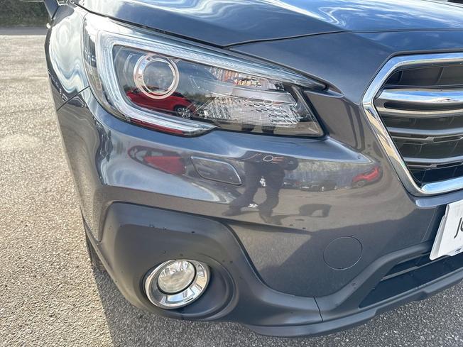 SUBARU Outback Photo 19
