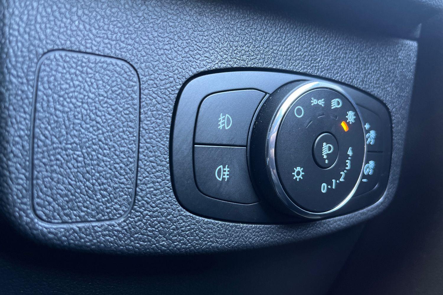 Ford FOCUS Photo 22