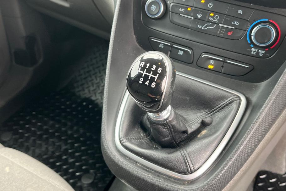 Used FORD TRANSIT CONNECT WN69DPZ 39