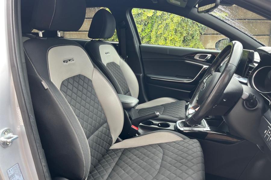 Kia CEED Photo autoimg-d8ed8d440f6f80dc9697bea6d1ac0d968ffb94ed.jpg