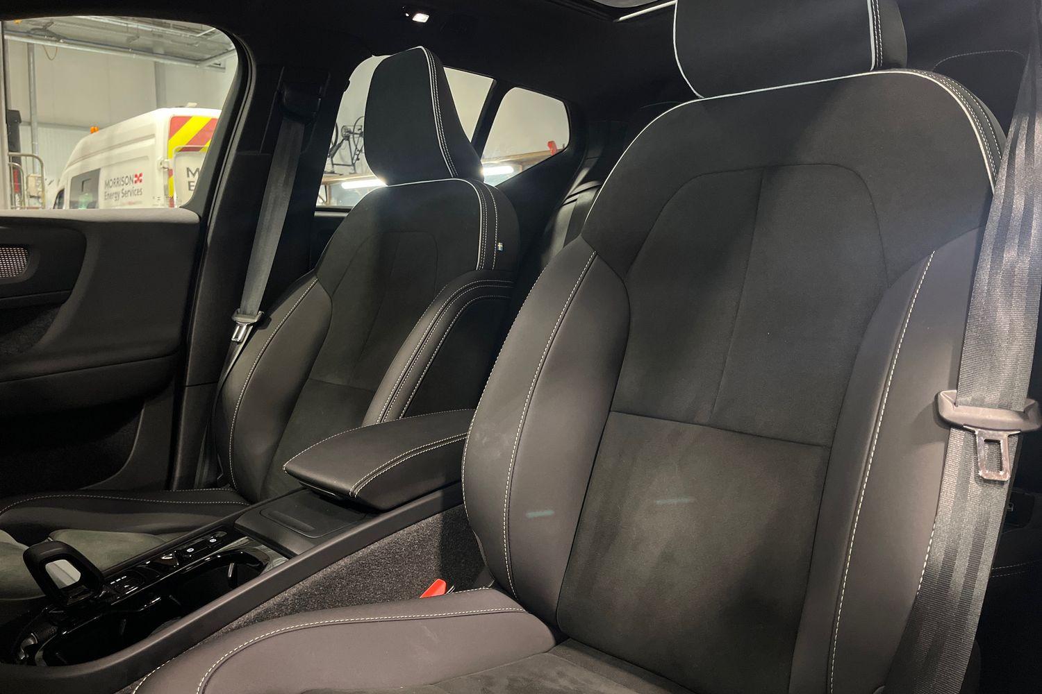 Volvo XC40 Photo 18