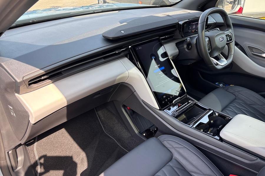 Ford Explorer Photo autoimg-d8f21ac66074a8bdaa2214c6e7689e992f93f4d1.jpg