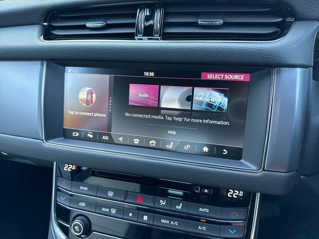 JAGUAR XF Photo 29
