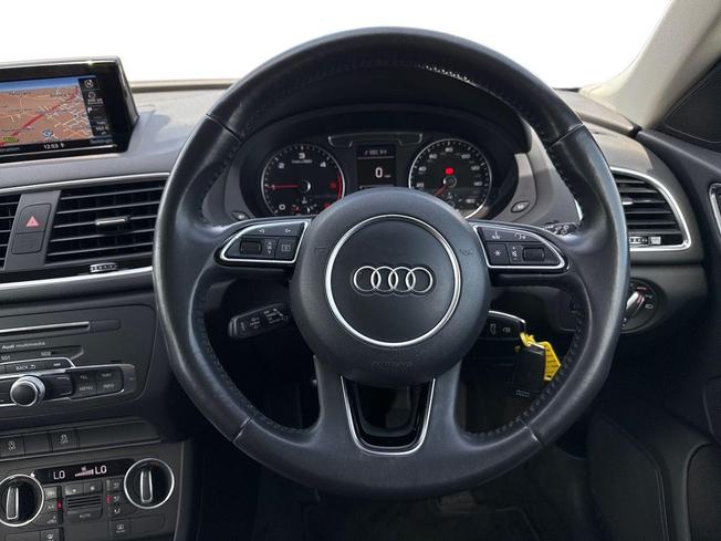 AUDI Q3 Photo 11