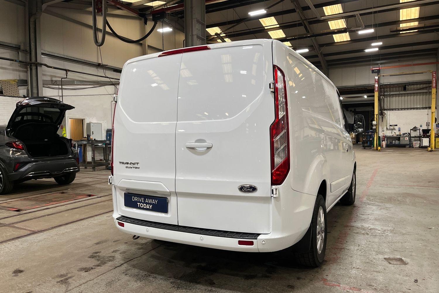 Ford TRANSIT CUSTOM Photo 6