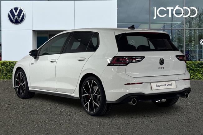 Volkswagen Golf Photo 3