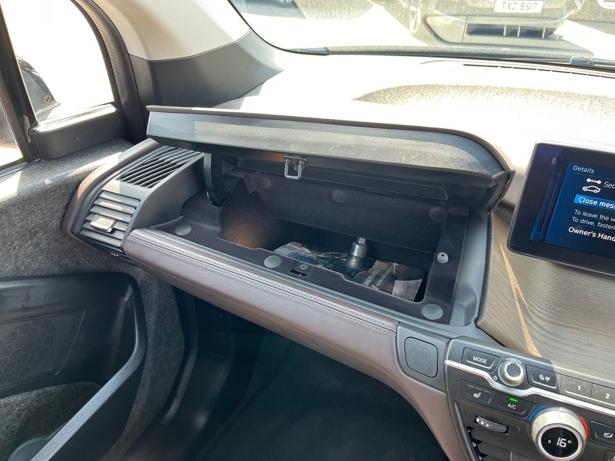 BMW i3 Photo 30