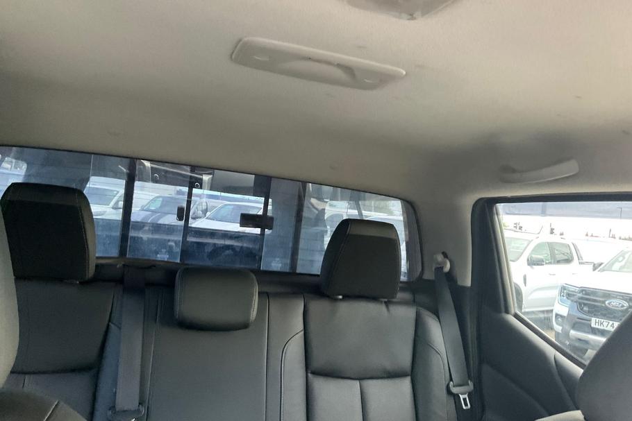 Used Nissan Navara YN18XFG 27