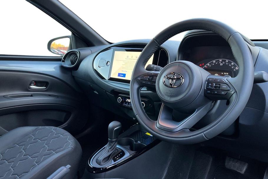 Used Toyota Aygo X 9