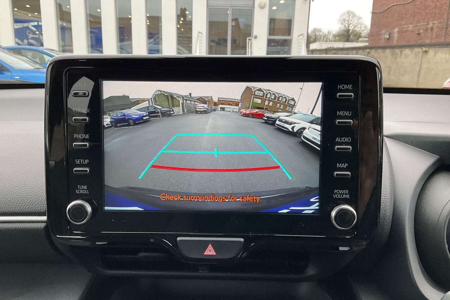 Toyota YARIS CROSS Photo 23