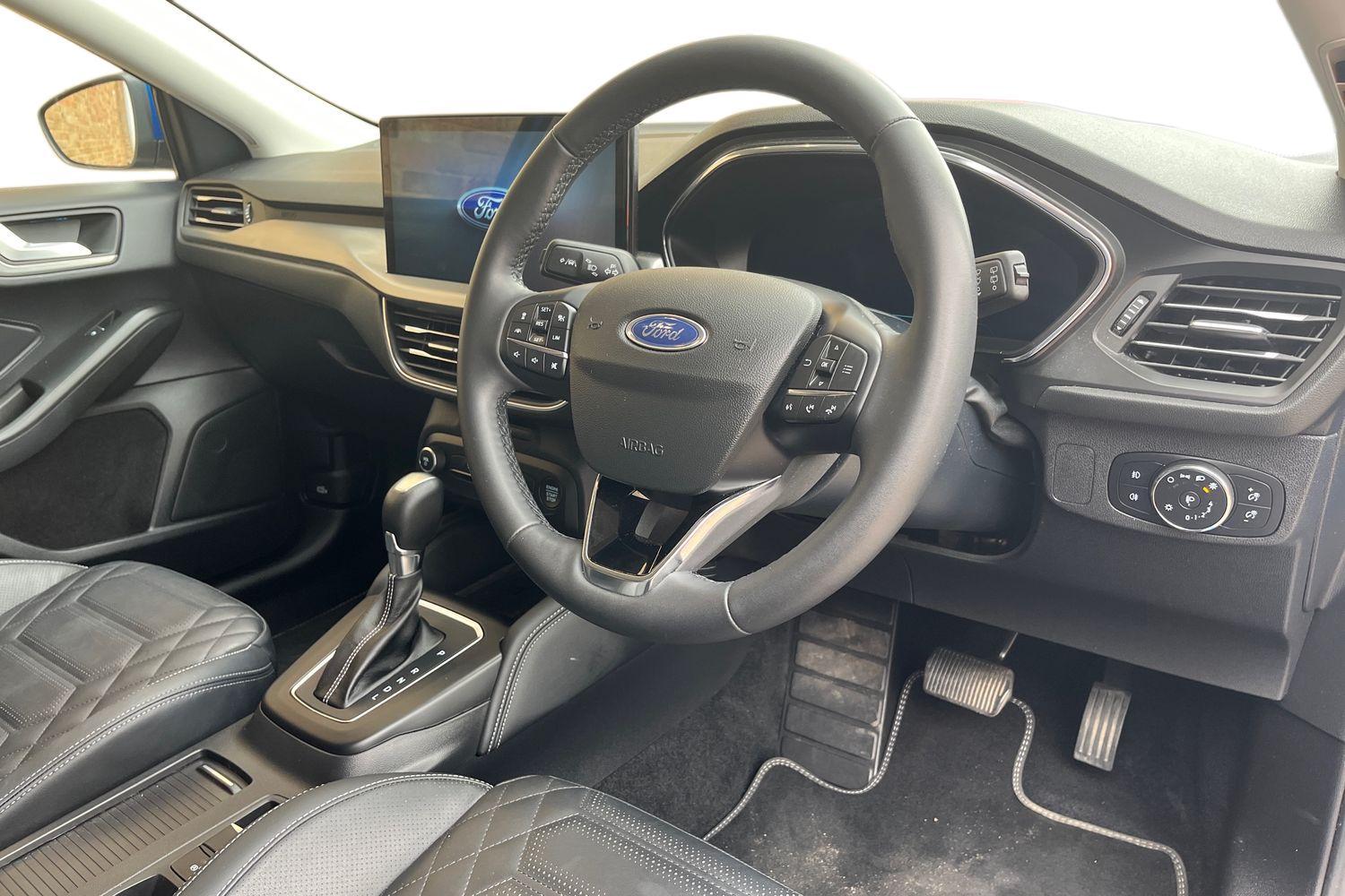 Ford Focus Photo 8