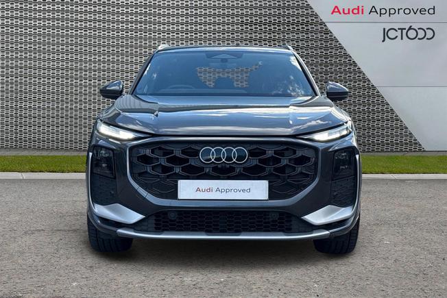 AUDI Q3 Photo 8