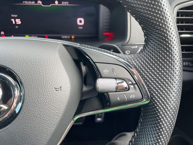 ŠKODA Karoq Photo 17