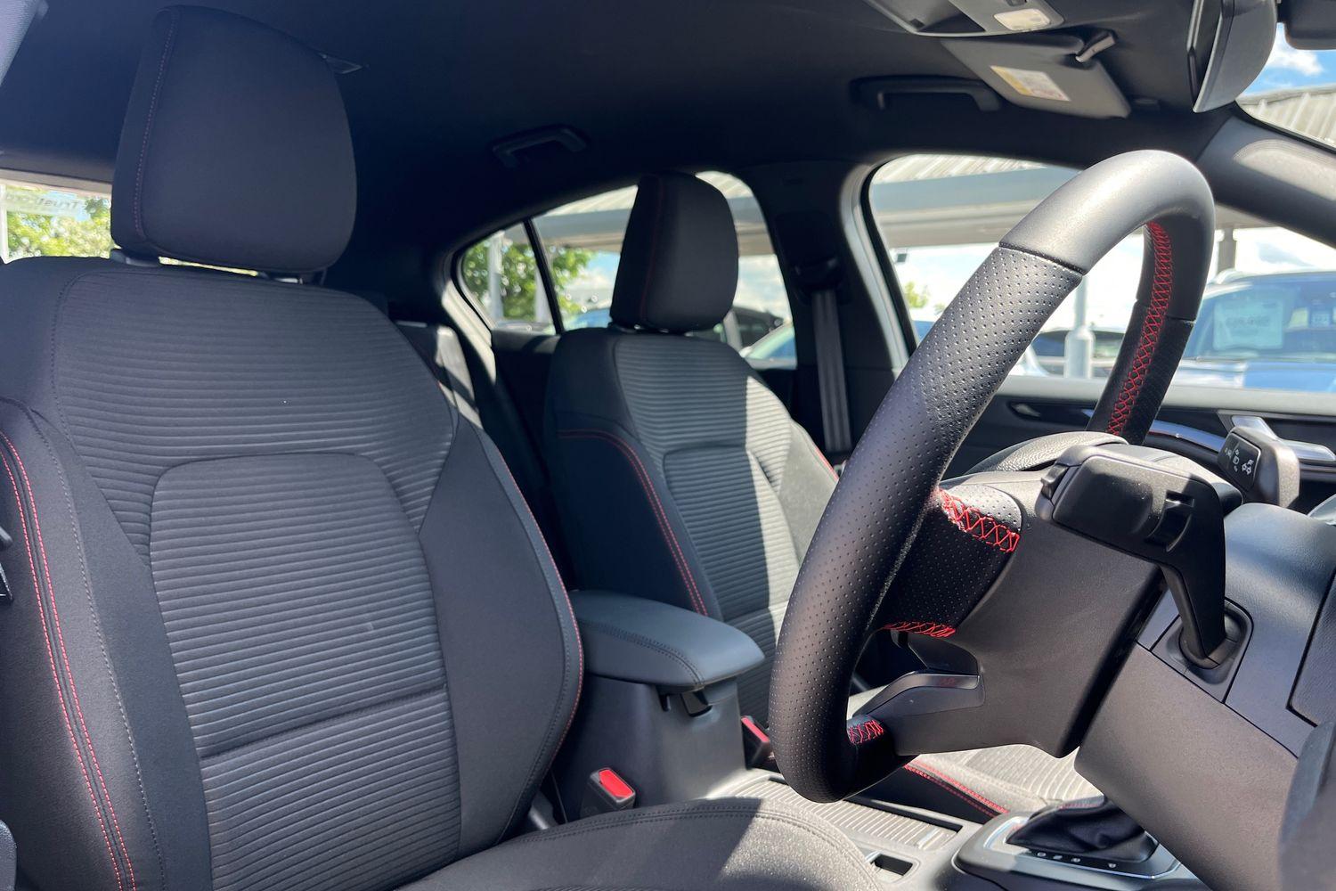 Ford Focus Photo 16