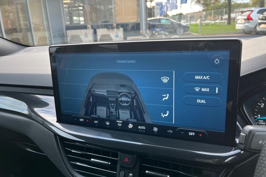 Ford Focus Photo autoimg-d90e0e7429c5513e98c3911fc68df97c6bbaf7c1.jpg