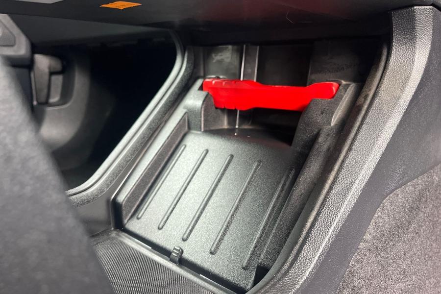 Ford Explorer Photo autoimg-d90ee872a027f6649d70f0a7e337e62411d2fc67.jpg